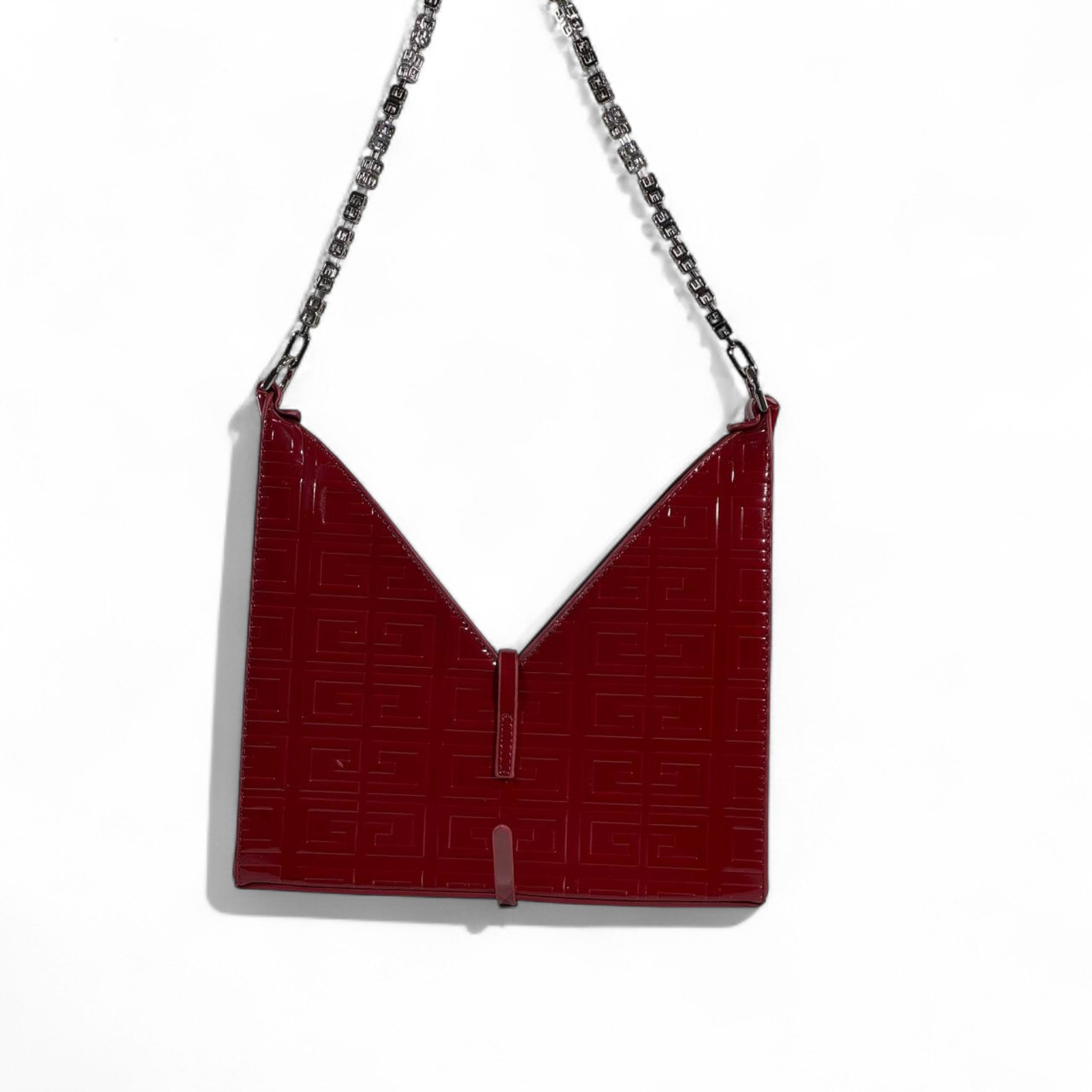🍷 Givenchy Burgundy V-Cut Chain Shoulder Bag – Sleek, Modern & Couture ✨