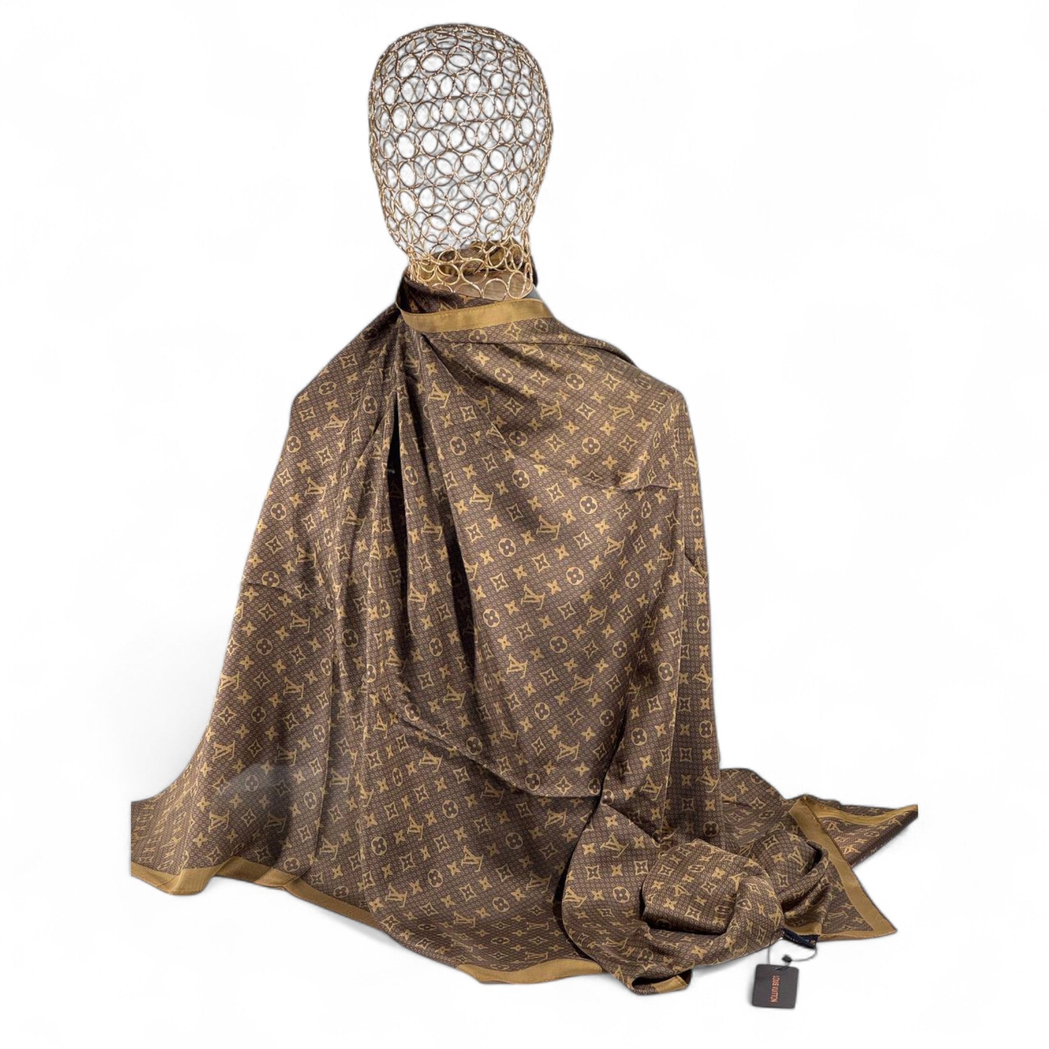 🤎 Louis Vuitton Monogram Scarf – Classic Elegance & Timeless Luxury ✨
