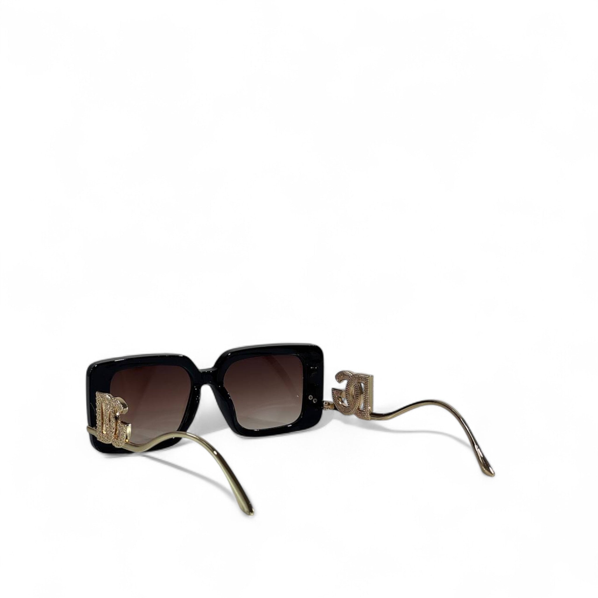 ✨ Dolce & Gabbana Luxury Sunglasses – Black Square Frame with Gold DG Detail 🕶️👑