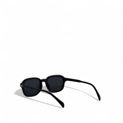 ✨ David Beckham Sunglasses – Black Square Frame with Dark Lenses 🕶️👑