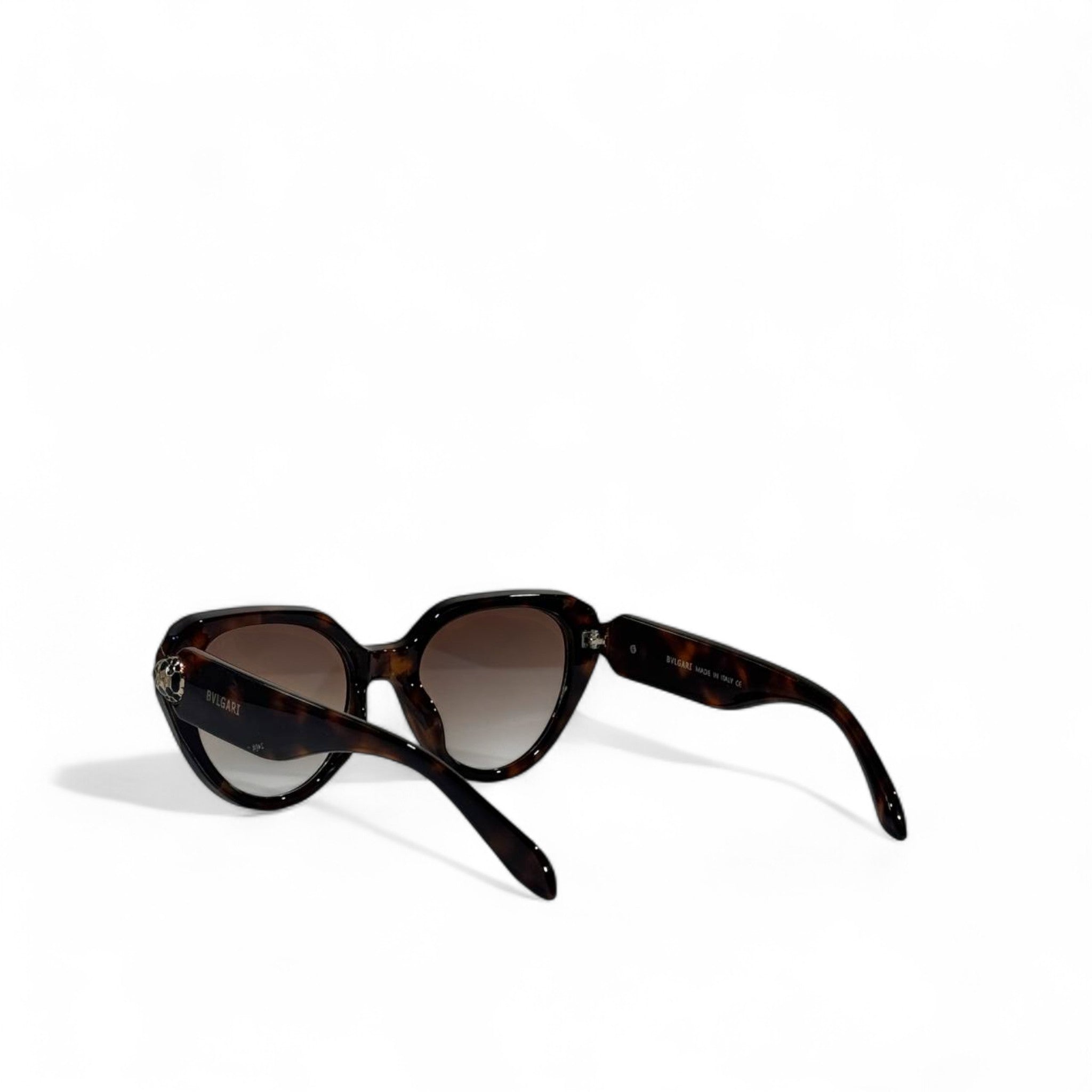 ✨ Bvlgari Serpenti Sunglasses – Tortoiseshell Cat-Eye Frame with Jewel Detail 🐍👑