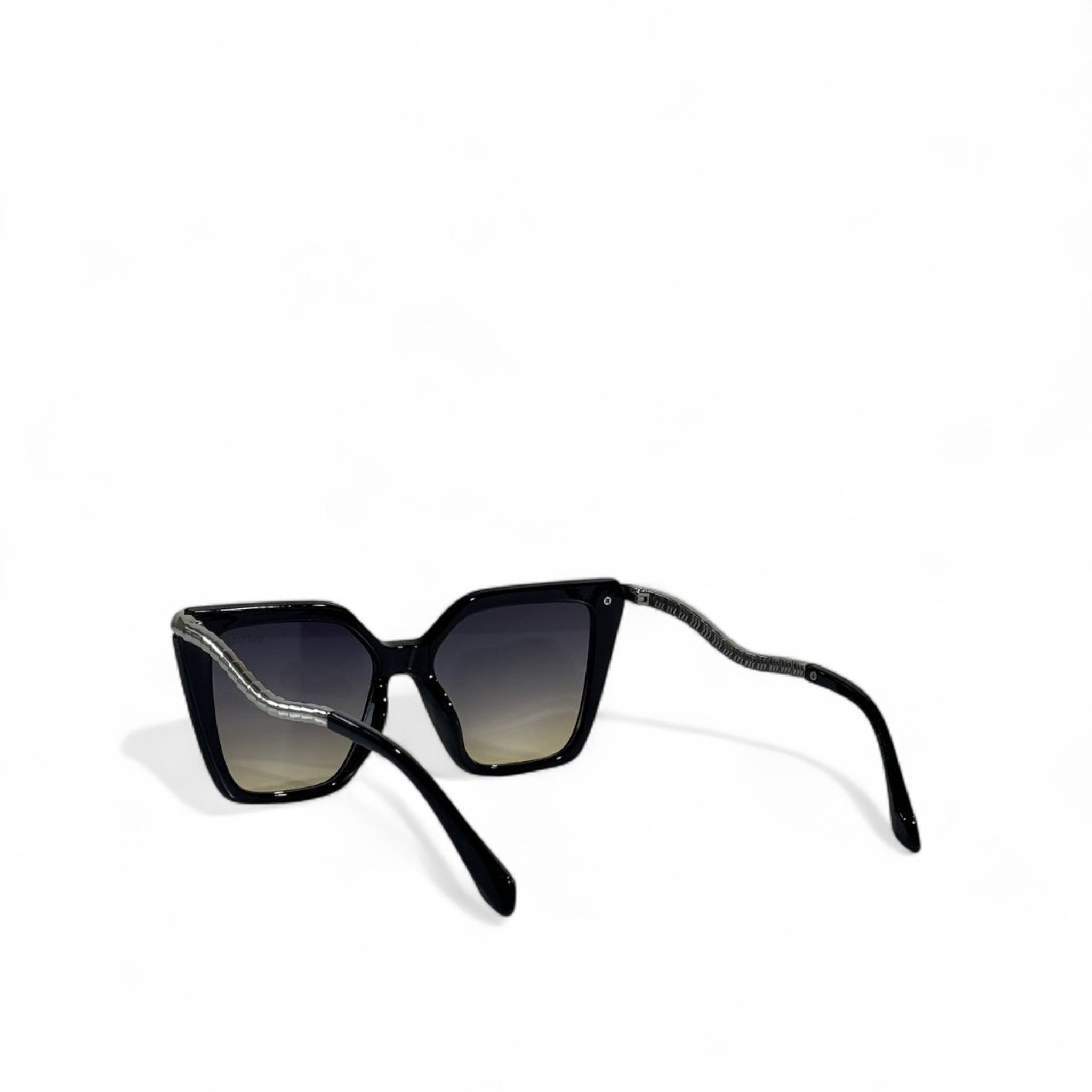 ✨ Bvlgari Serpenti Sunglasses – Black Oversized Cat-Eye with Snake Temples 🐍👑
