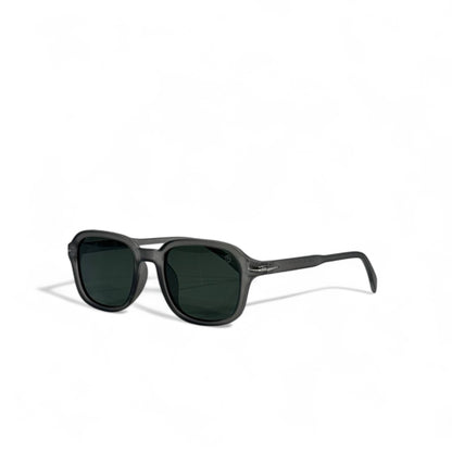 ✨ David Beckham Sunglasses – Grey Acetate Frame with Dark Green Lenses 🕶️🇮🇹