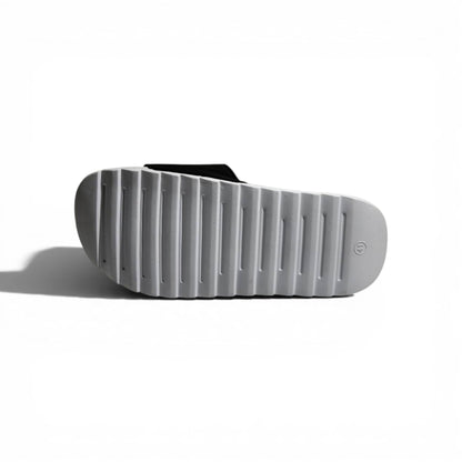 🖤🤍⚡ Skechers Sport Slides – Black & White Edition | Everyday Comfort & Style