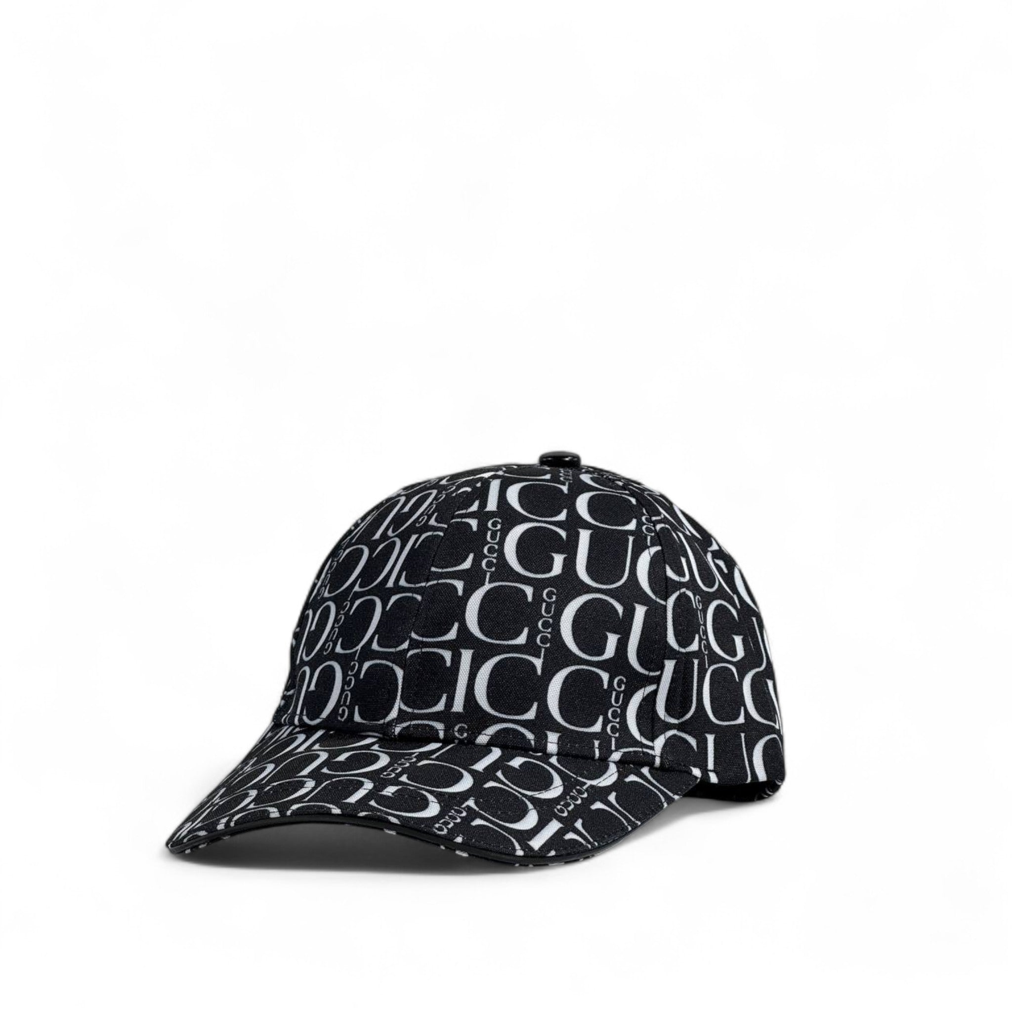🧢 Gucci Oversized G Monogram Cap – Black & White 🖤🤍