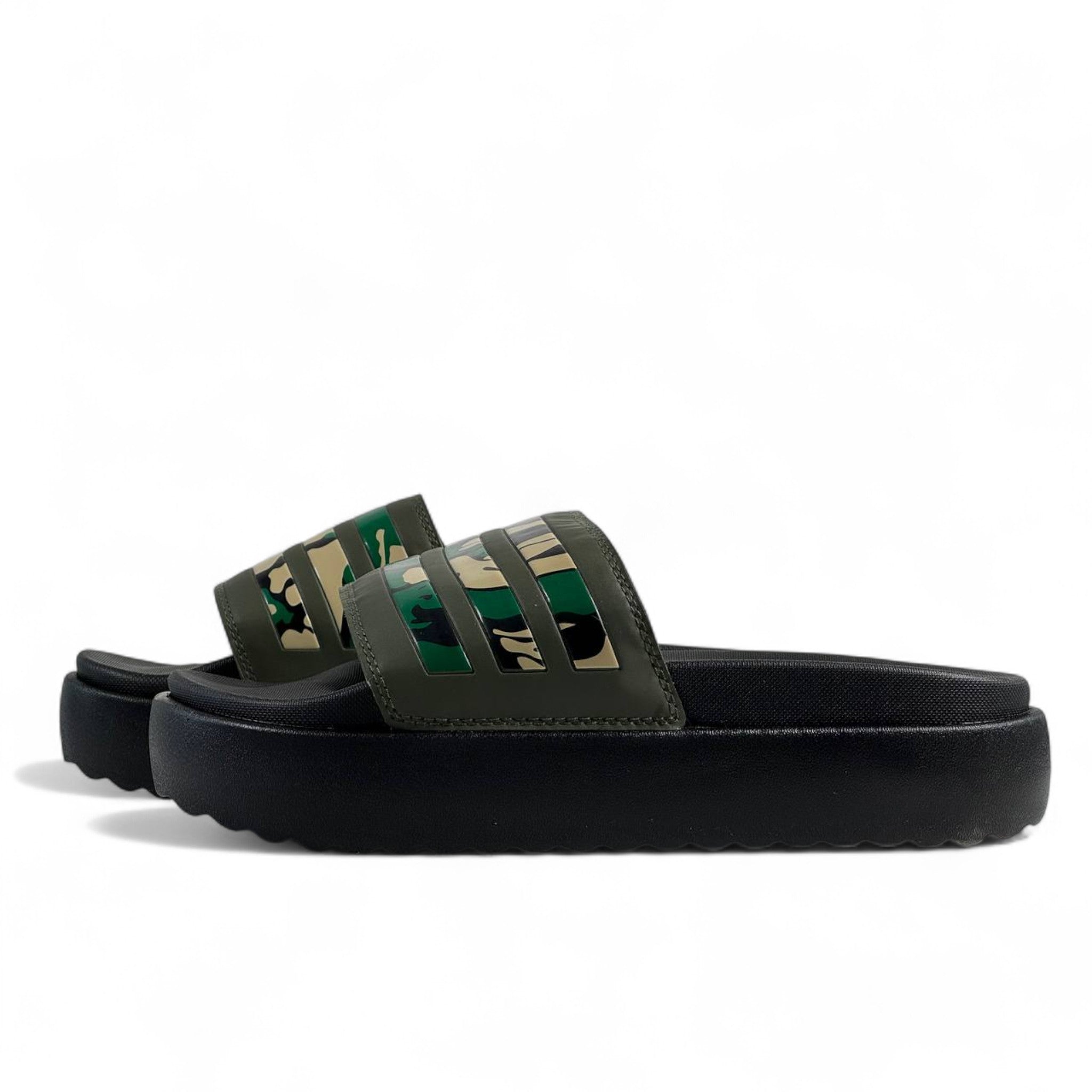 🟢 Adidas Camo Slides – Streetwear Limited Edition