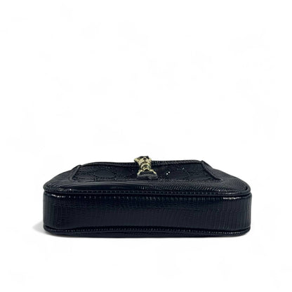 🖤 Gucci Black Horsebit Shoulder Bag – Timeless Elegance