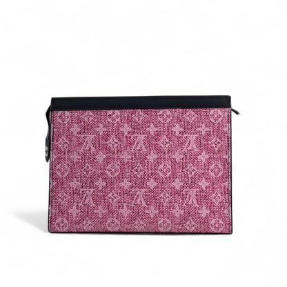 Louis Vuitton Pink Monogram Clutch 💖✨