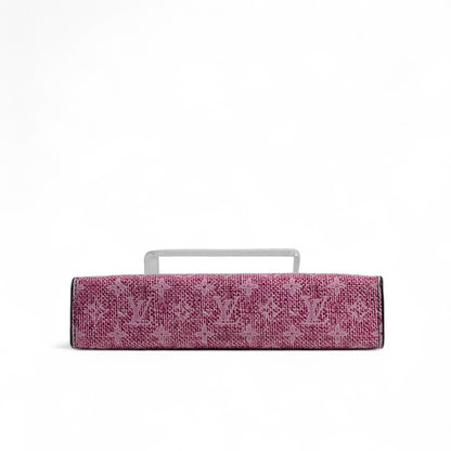 Louis Vuitton Pink Monogram Clutch 💖✨