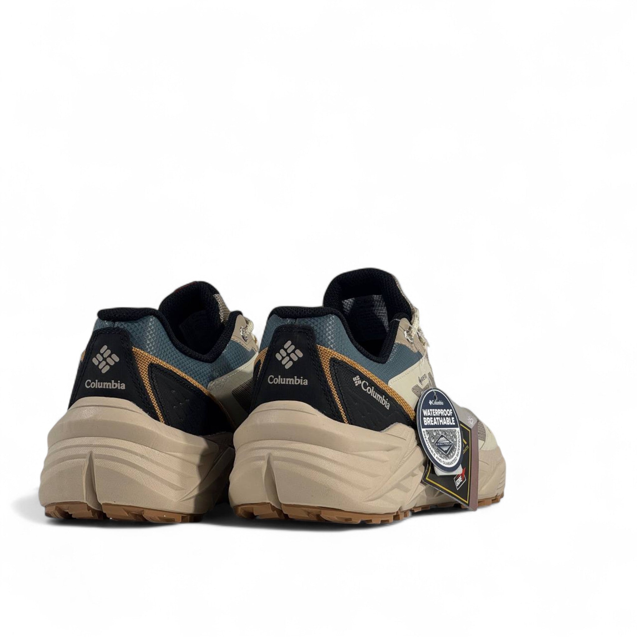 🥾 Columbia GORE-TEX Trail Sneakers – Beige & Multi-Tone