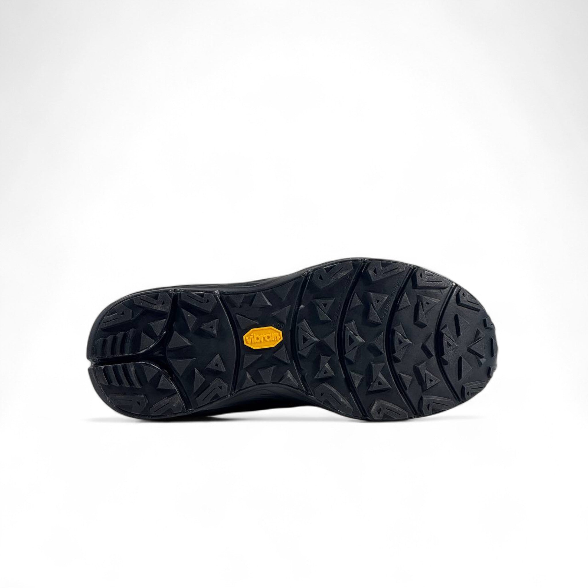 🖤 Columbia GORE-TEX Trail Sneakers – Triple Black