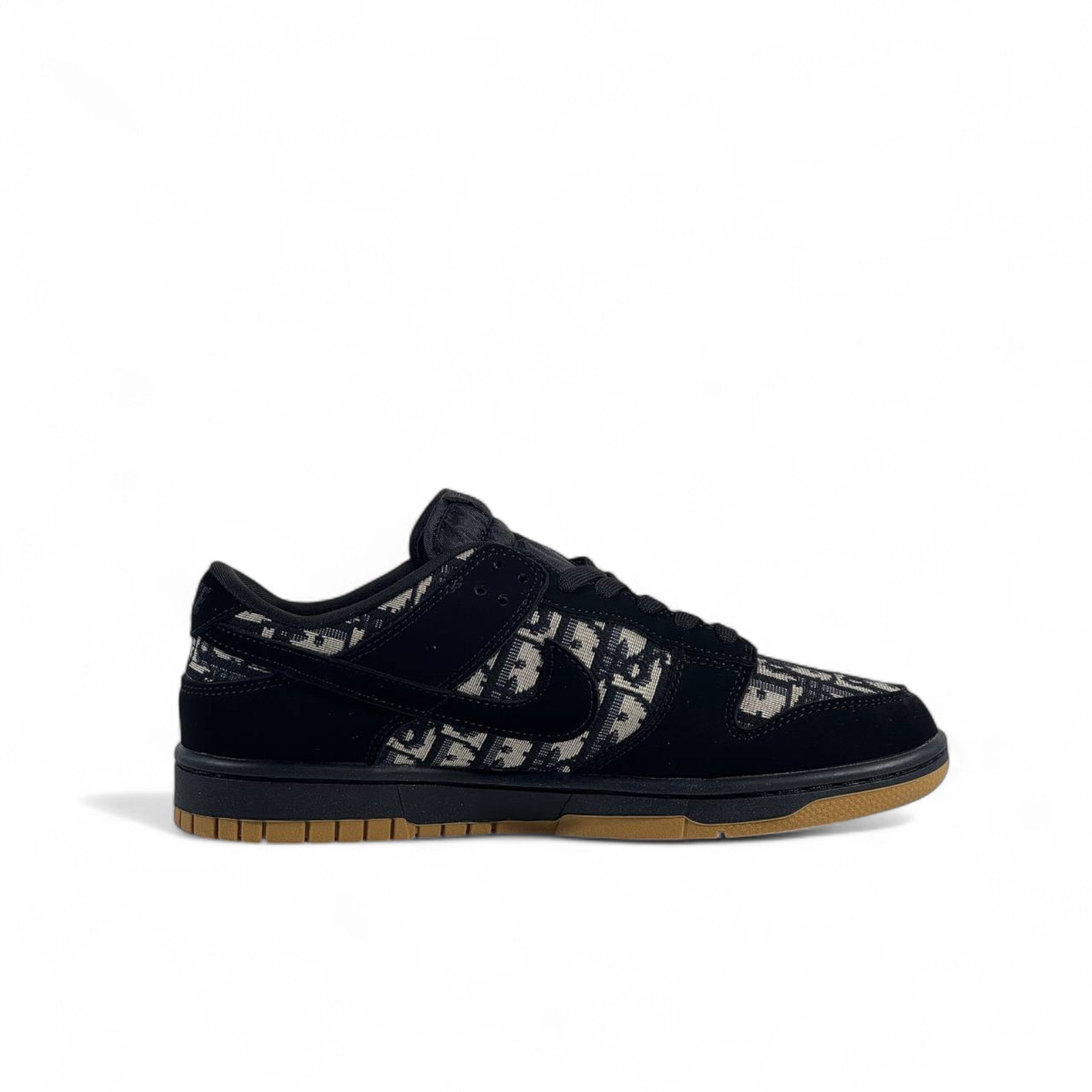 🖤 Dior x Nike Low-Top Sneakers – Black Monogram