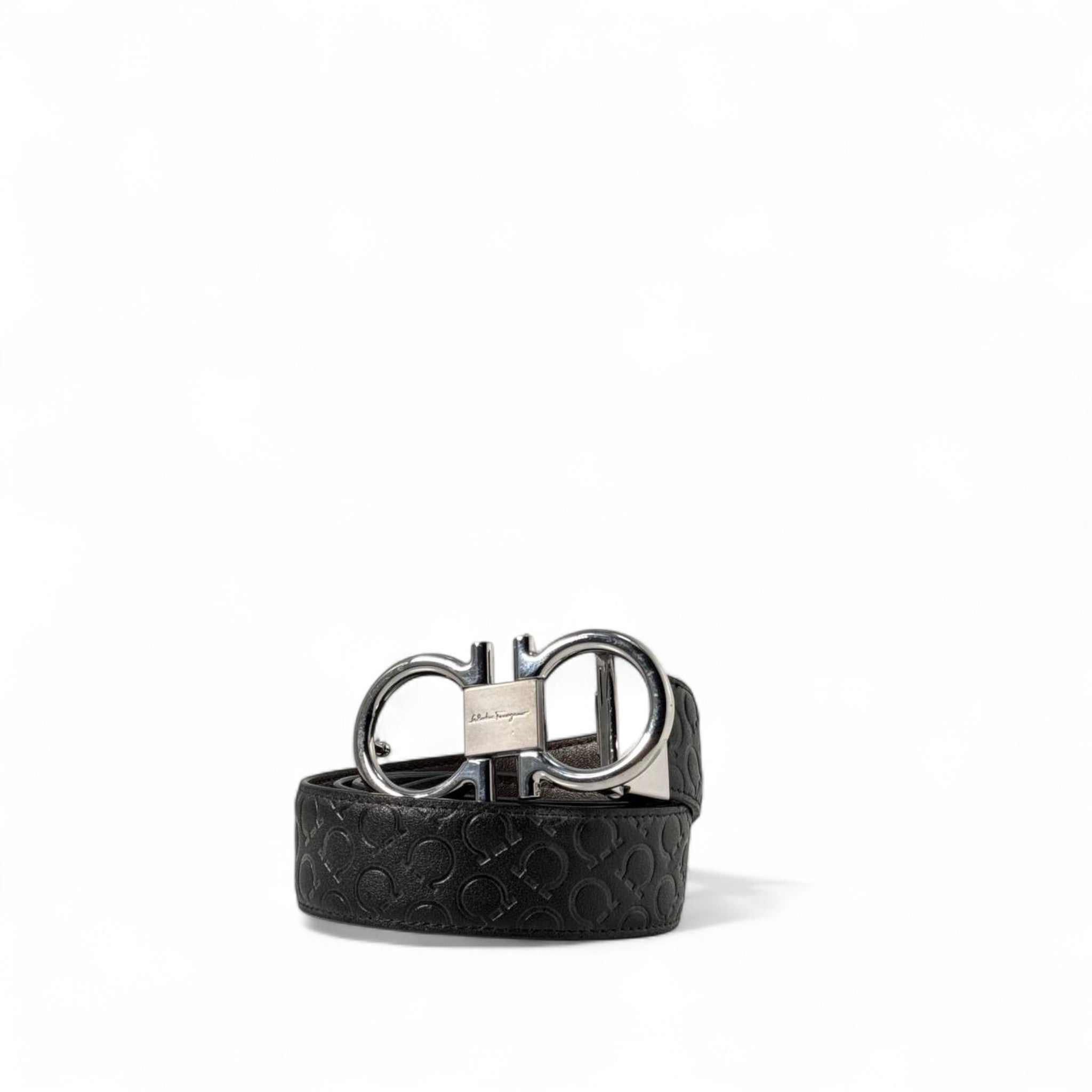 🖤 Salvatore Ferragamo Gancini Embossed Leather Belt – 120cm