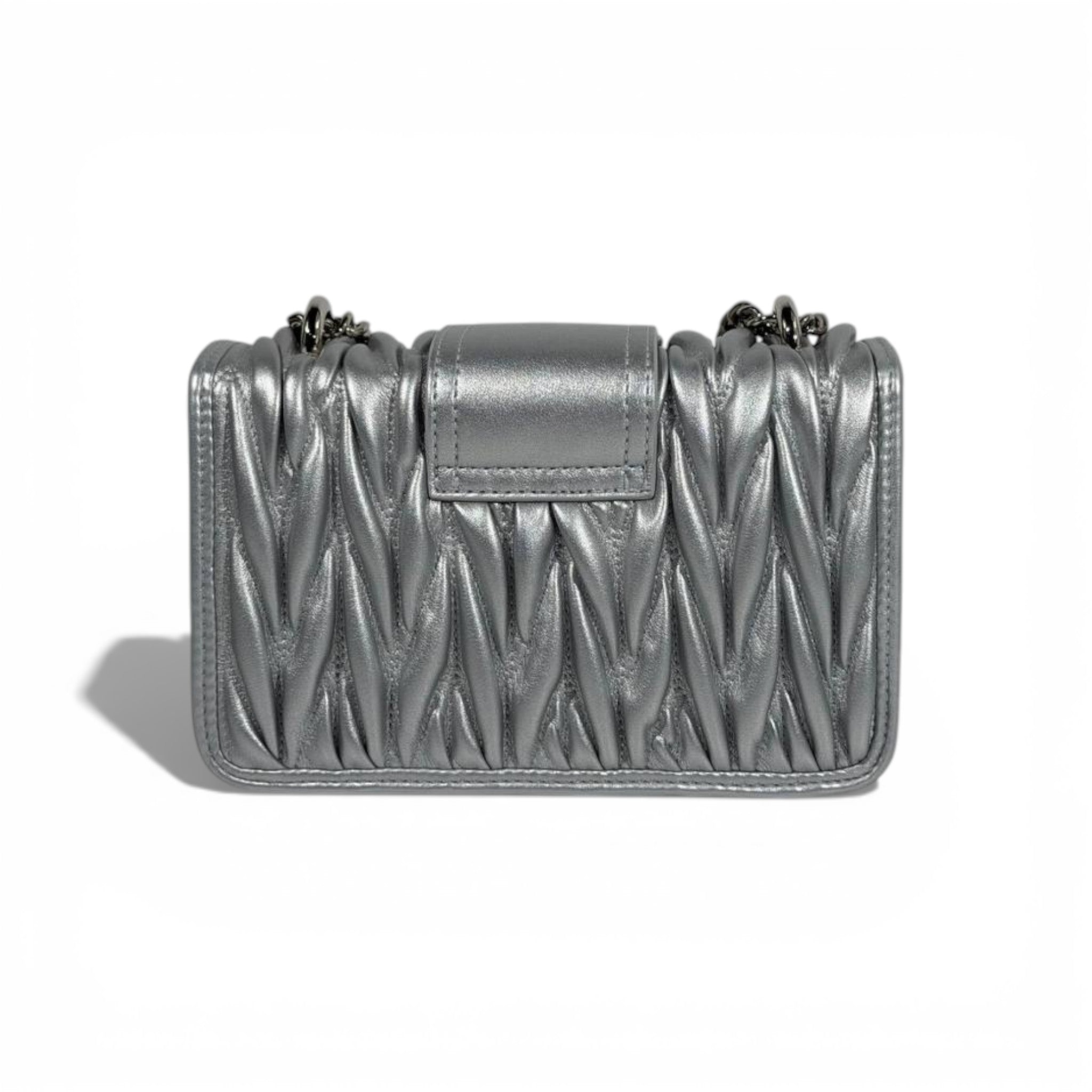 🤍✨ Miu Miu Silver Matelassé Crystal Buckle Shoulder Bag