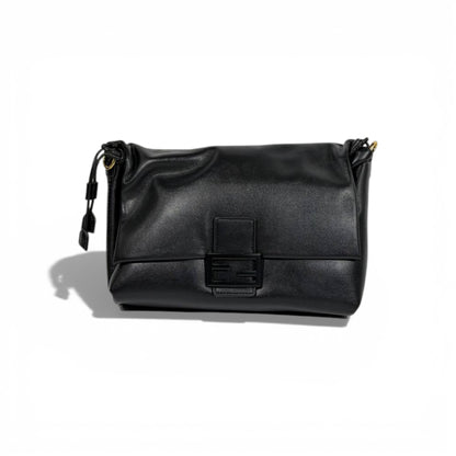 Fendi Leather Baguette Shoulder Bag – Classic Black 🖤✨
