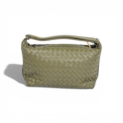 Bottega Veneta Intrecciato Shoulder Bag – Olive Green 💚✨