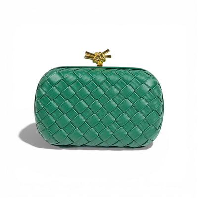 Bottega Veneta Intrecciato Knot Clutch – Emerald Green 💚✨