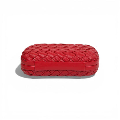 Bottega Veneta Intrecciato Knot Clutch – Bold Red ❤️✨