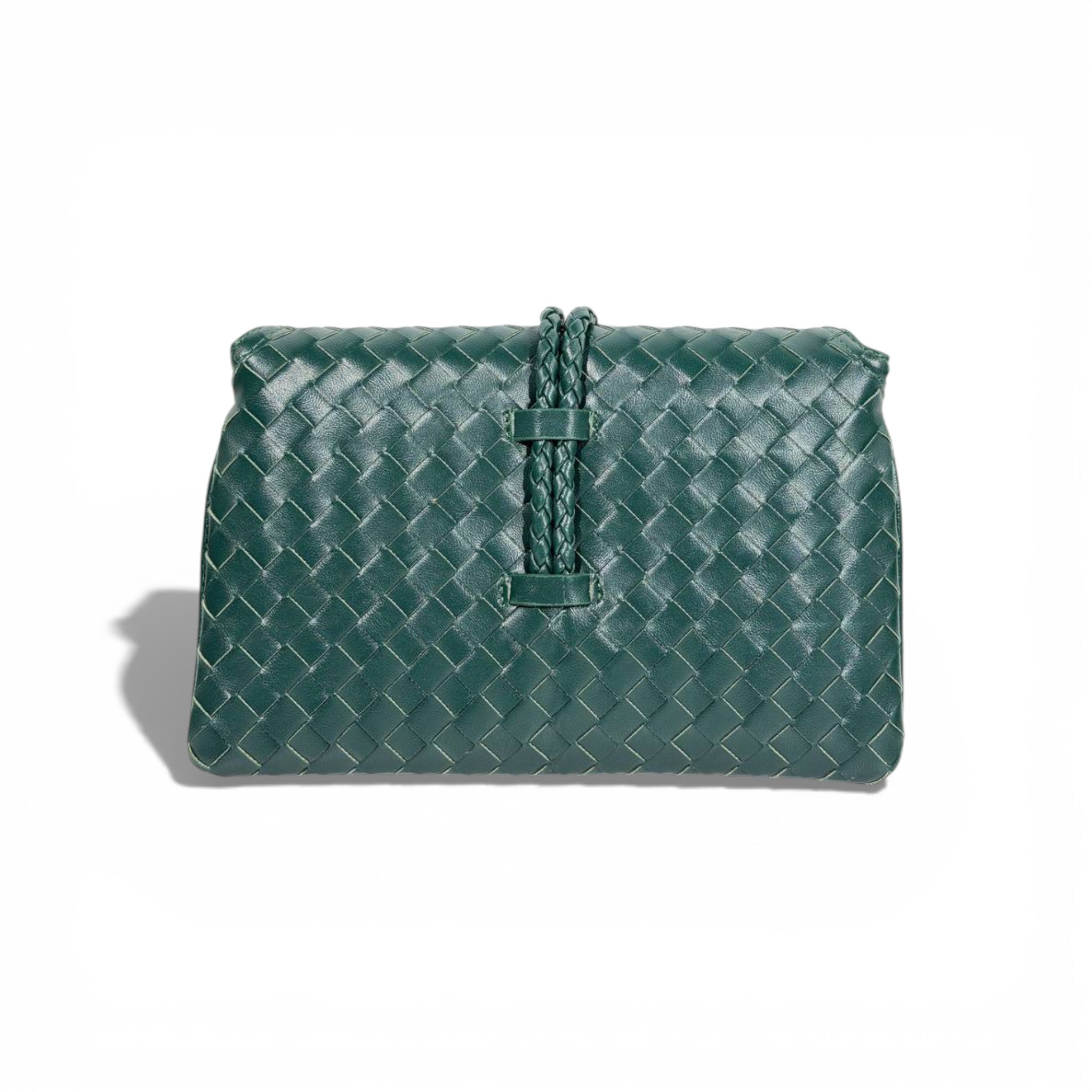👜 Bottega Veneta Intrecciato Leather Clutch – Dark Green ✨