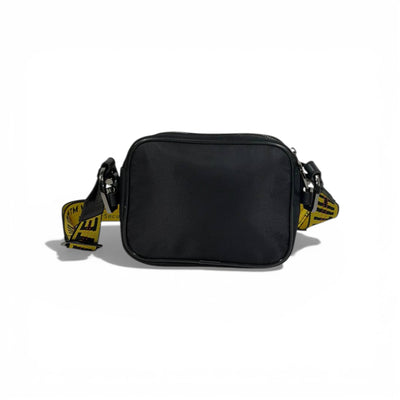 🖤🔥 Off-White Black Crossbody Bag with Iconic Yellow Strap – Street Luxury Must-Have 🔥👜