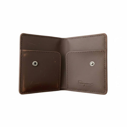 SALVATORE FERRAGAMO Luxury Brown Card Holder – Gancini Logo & Vintage Leather Finish 💳✨