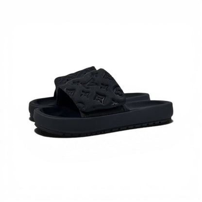 LOUIS VUITTON Luxury Black Monogram Slide Sandals – Embossed Design & Minimal Premium Style 👟