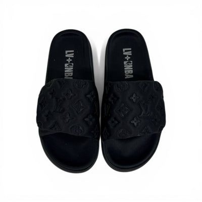 LOUIS VUITTON Luxury Black Monogram Slide Sandals – Embossed Design & Minimal Premium Style 👟