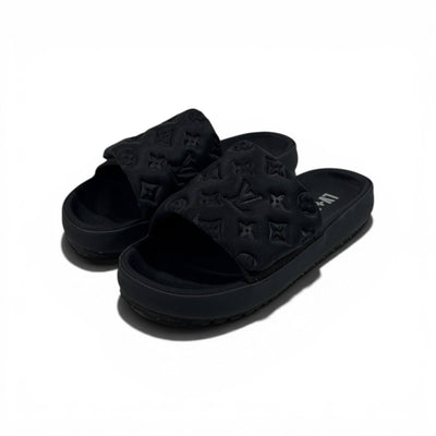 LOUIS VUITTON Luxury Black Monogram Slide Sandals – Embossed Design & Minimal Premium Style 👟