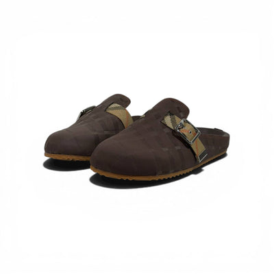 Burberry Brown Check Slip-On Clogs with Buckle – Classic Luxury Slides 🤎✨