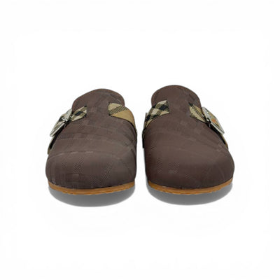 Burberry Brown Check Slip-On Clogs with Buckle – Classic Luxury Slides 🤎✨