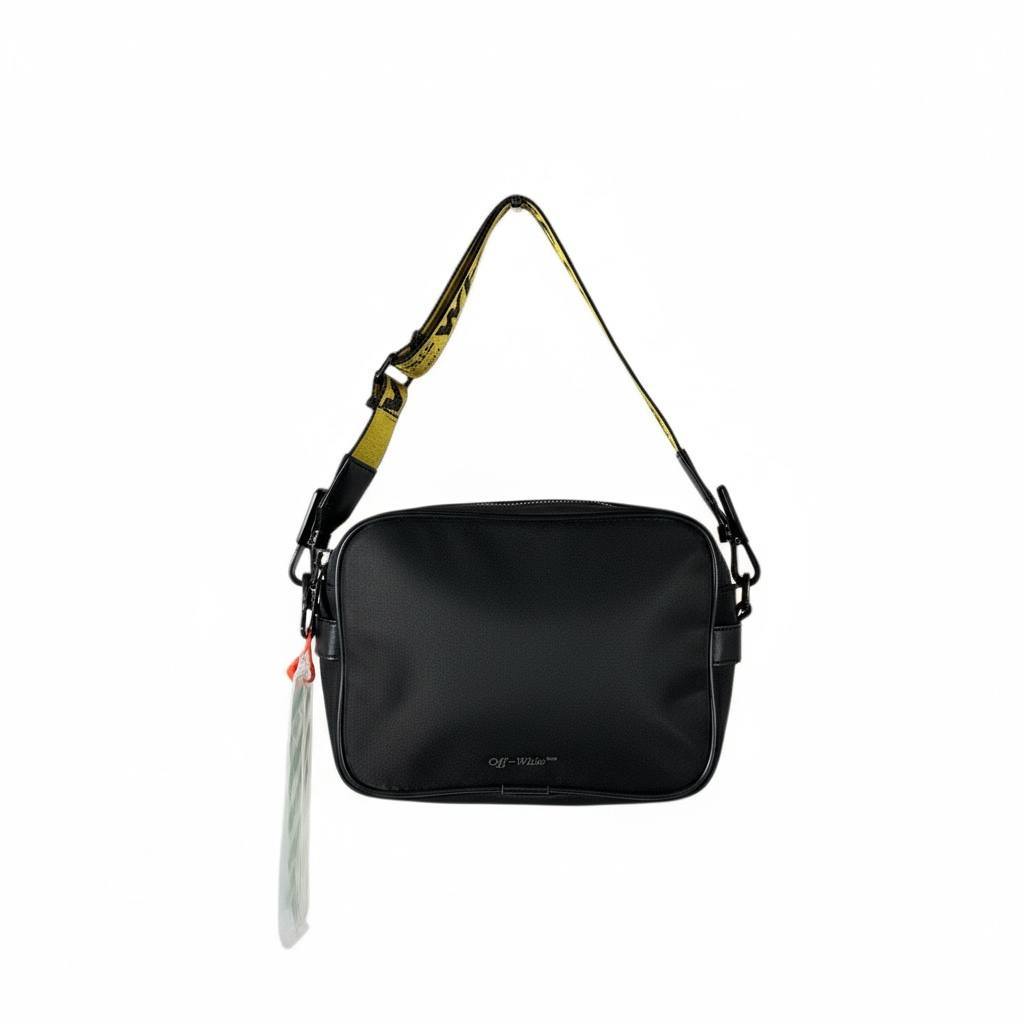 🖤 Off-White Arrow Logo Crossbody Bag – Black Statement Edition 🔥