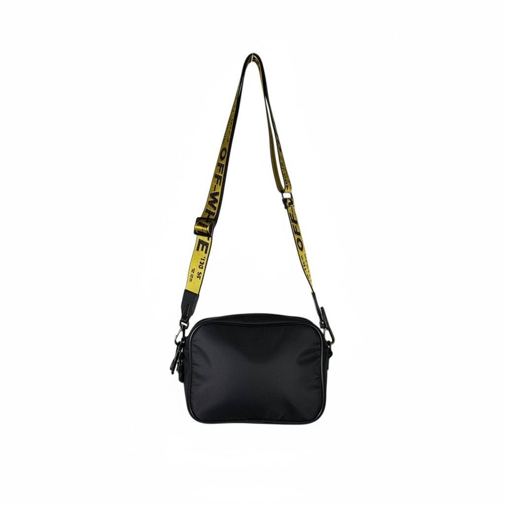 🖤 Off-White Arrow Logo Crossbody Bag – Black Statement Edition 🔥