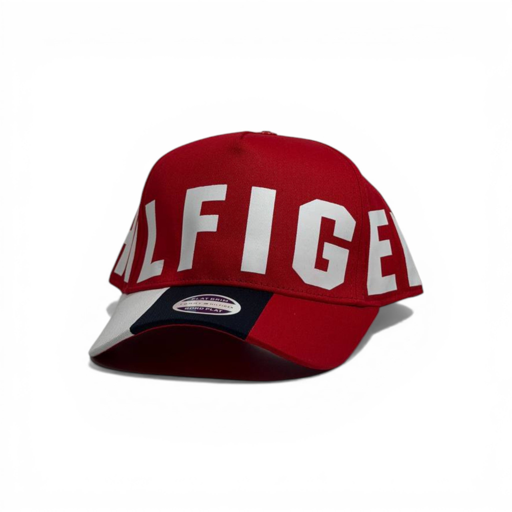 🧢 TOMMY HILFIGER Bold Logo Cap – Red Statement Edition