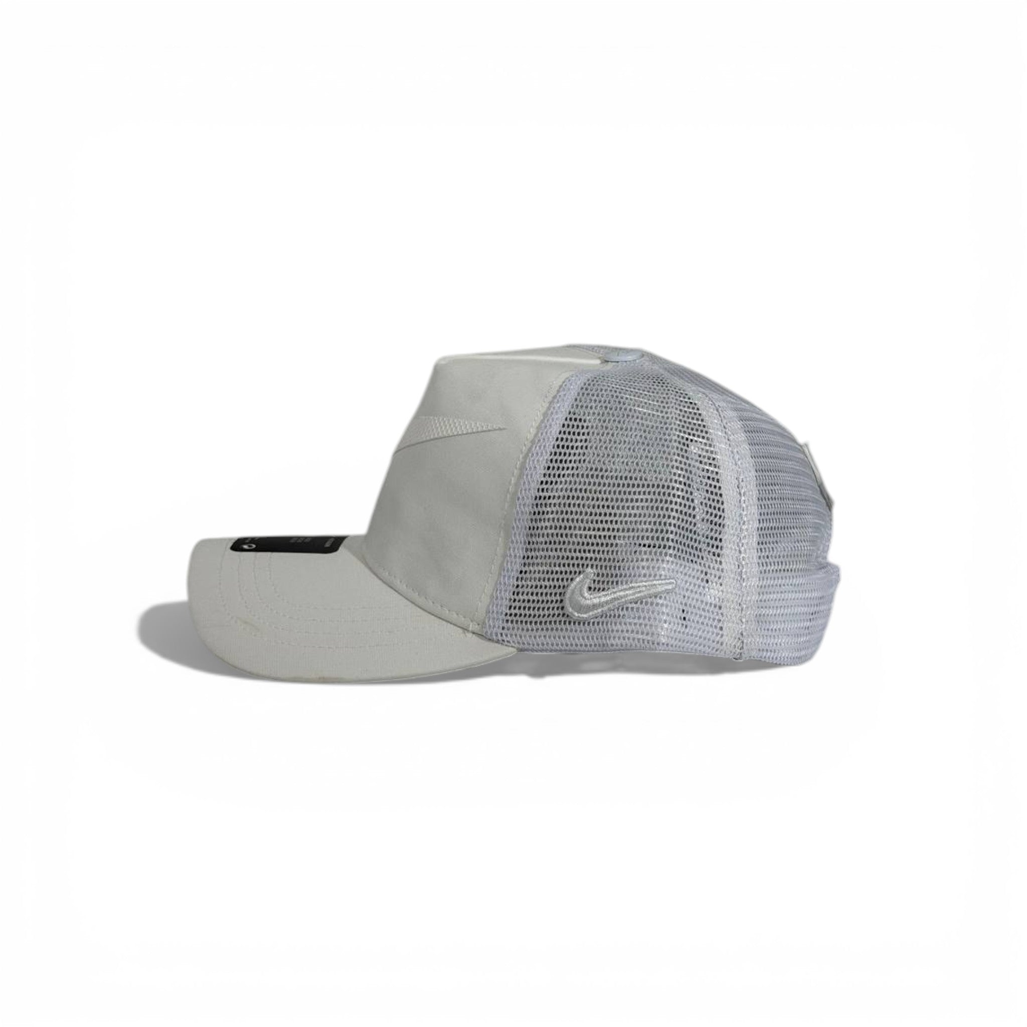 🧢 Nike Swoosh All-White Trucker Baseball Cap 🤍⚡