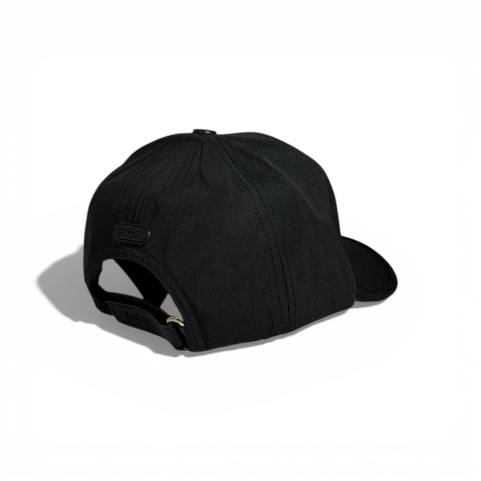🖤 Gucci Black Cap with Iconic GG Detail 🧢✨