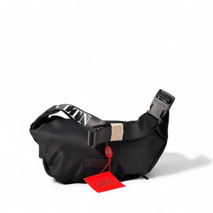 ⭐ Valentino VLTN Star Belt Bag – Black Urban Luxe Edition 🎒