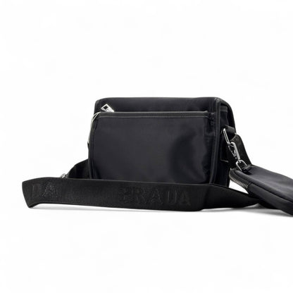 🖤 Prada Messenger Crossbody Bag – Iconic Black Nylon Elegance 💼