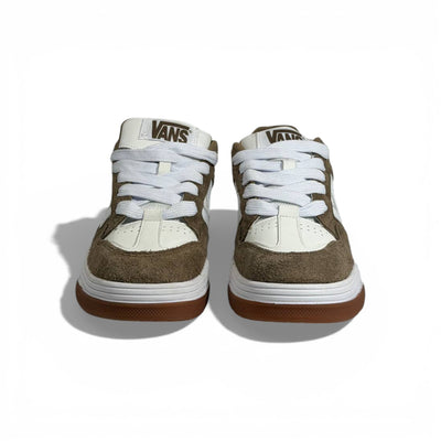 👟🔥 Vans Low-Top Sneakers – Brown Suede & White Classic Street Style 🤎🤍
