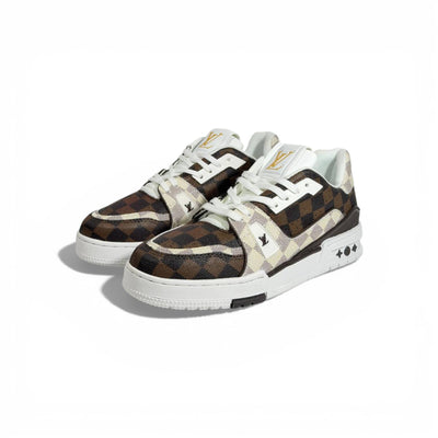 👟✨ Louis Vuitton Damier Low-Top Sneakers – Brown & Cream Luxury Street Style 🤎🤍