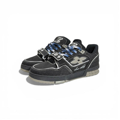 🖤🔥 Louis Vuitton Luxury Low-Top Sneakers – Black Monogram Street Edition 👟✨