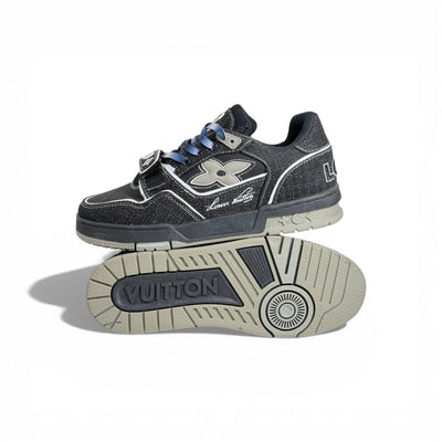 🖤🔥 Louis Vuitton Luxury Low-Top Sneakers – Black Monogram Street Edition 👟✨