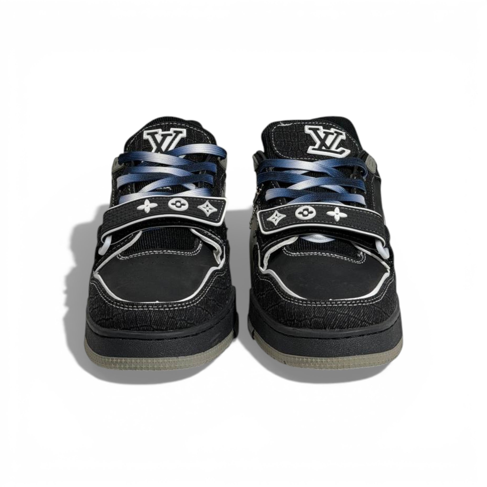 🖤🔥 Louis Vuitton Luxury Low-Top Sneakers – Black Monogram Street Edition 👟✨