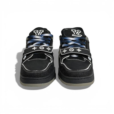 🖤🔥 Louis Vuitton Luxury Low-Top Sneakers – Black Monogram Street Edition 👟✨