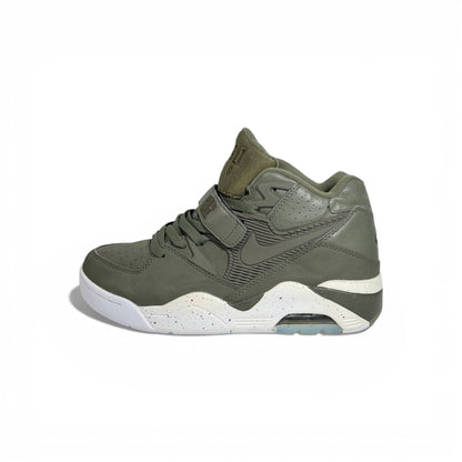 🟢👟 Nike Air Force Mid Sneakers – Olive Green & White Street Power 💥✨