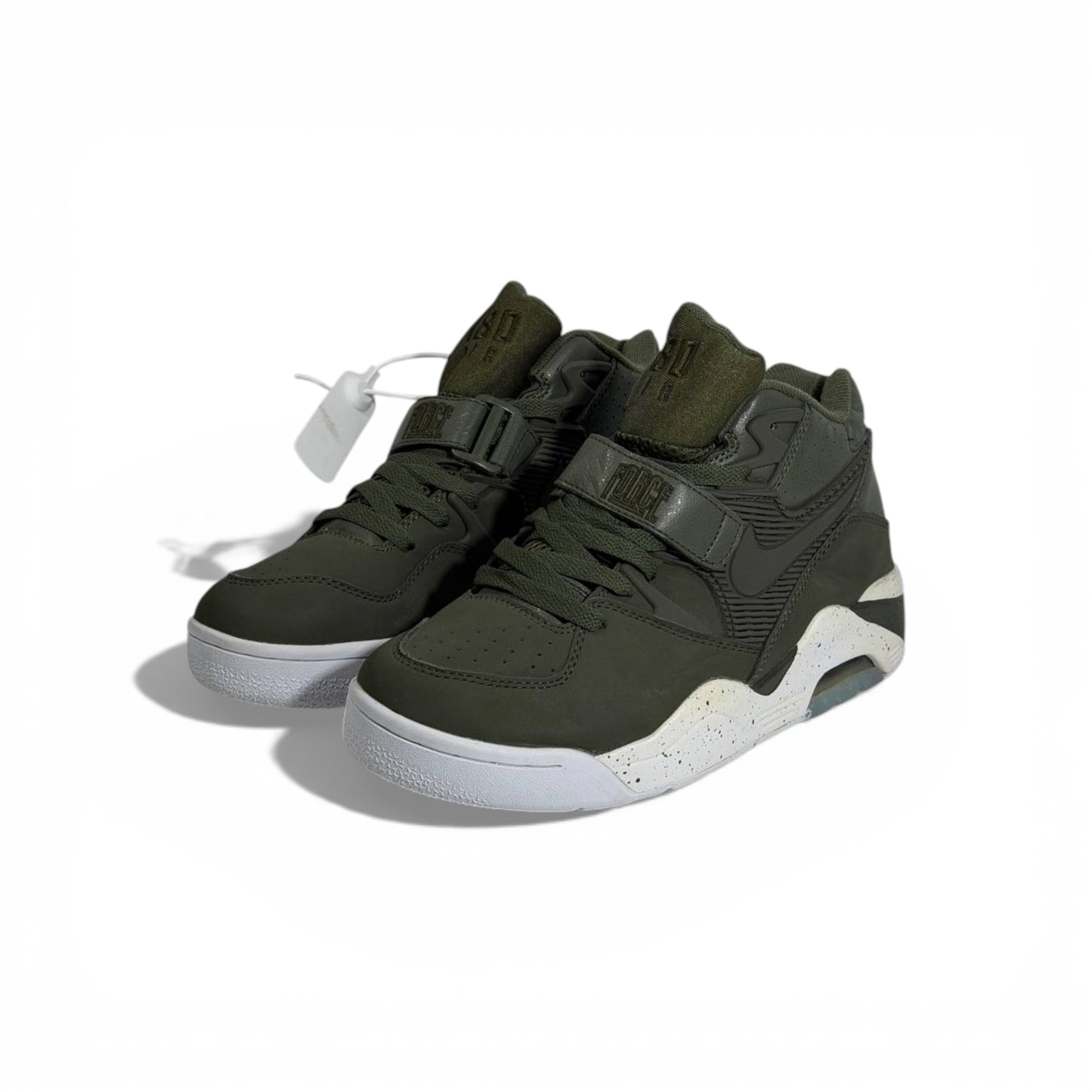 🟢👟 Nike Air Force Mid Sneakers – Olive Green & White Street Power 💥✨