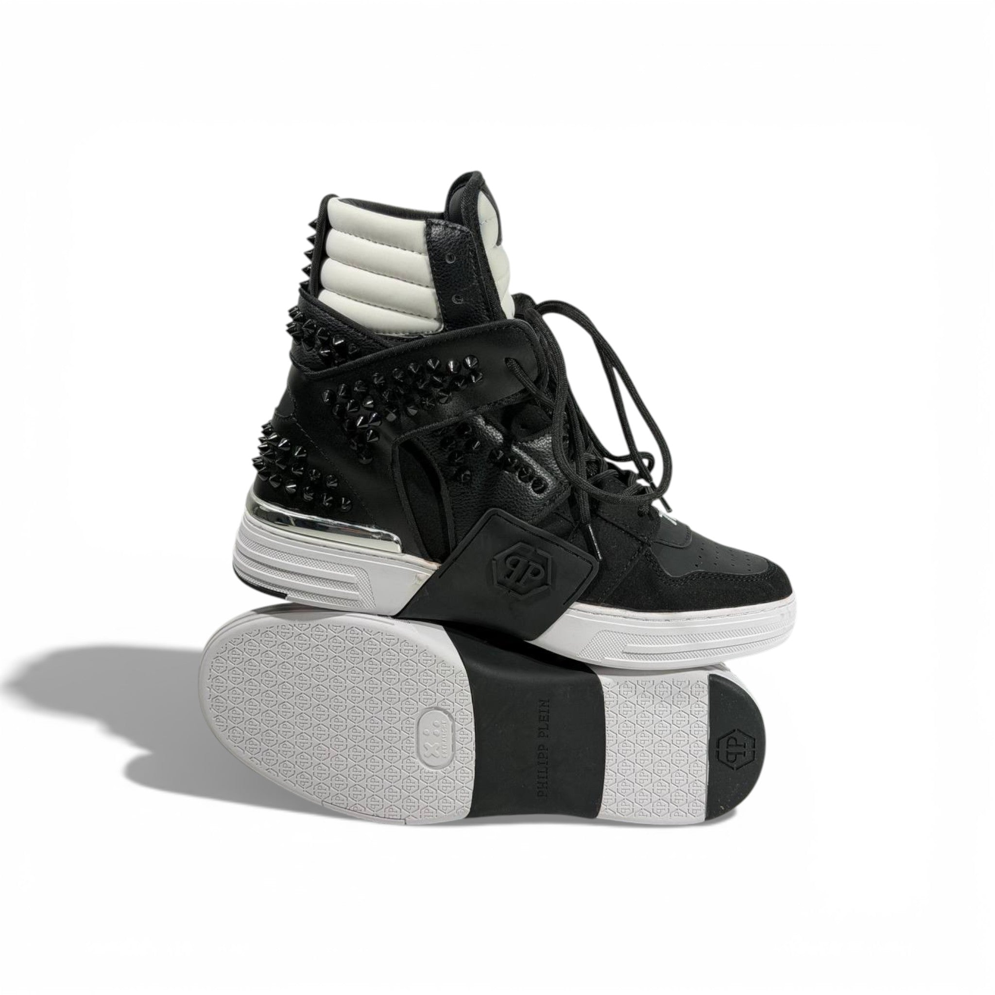👟 Philipp Plein Black & White Studded High-Top Sneakers – Bold Luxury Statement 🖤🤍🔥