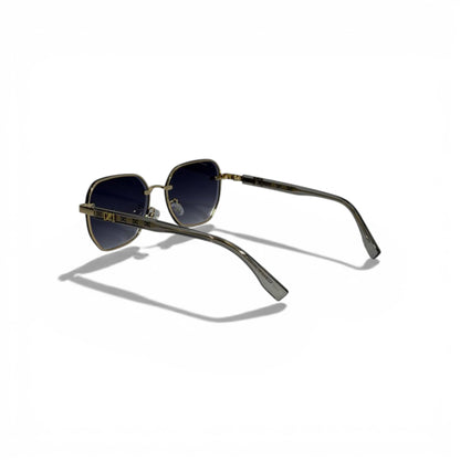 🕶️ Dior Signature Sunglasses – Timeless Elegance ✨