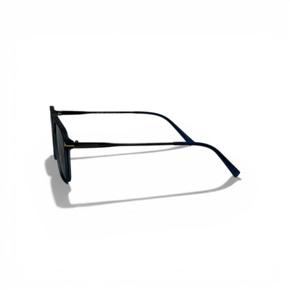 🕶️ Tom Ford Classic Square Sunglasses – Black Elegance 🖤✨