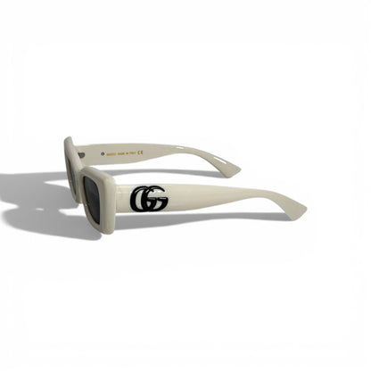 🕶️🤍 Gucci Ivory Rectangular Sunglasses with Black GG Logo 🤍🕶️
