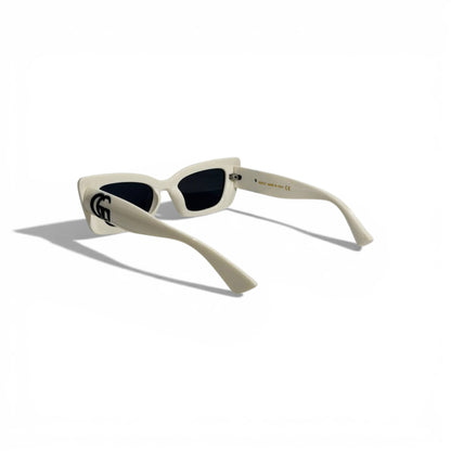 🕶️🤍 Gucci Ivory Rectangular Sunglasses with Black GG Logo 🤍🕶️